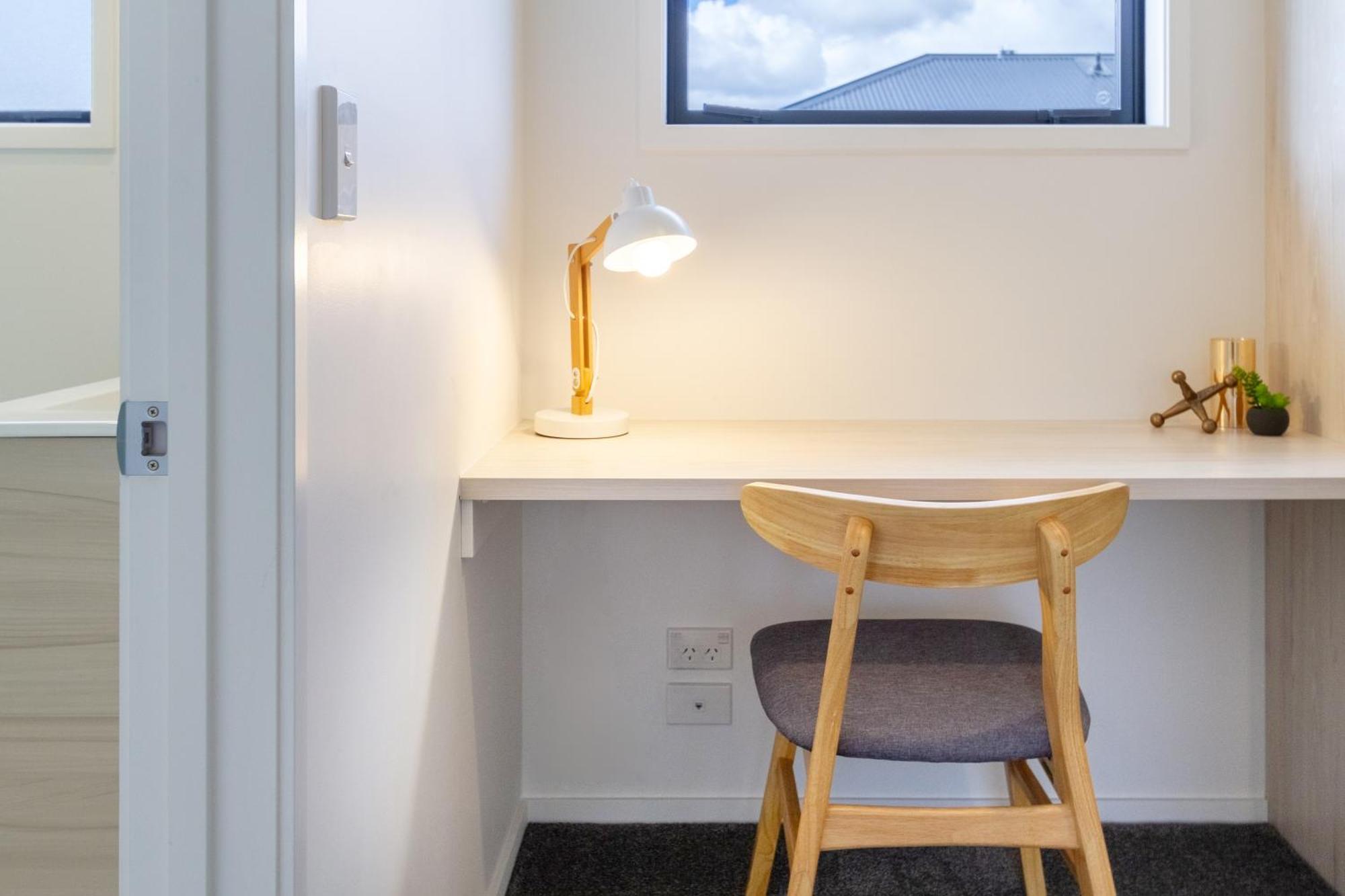 Escape At The Park: 1 Bed 1 Bath W/Carpark Apartment Крайстчърч Екстериор снимка