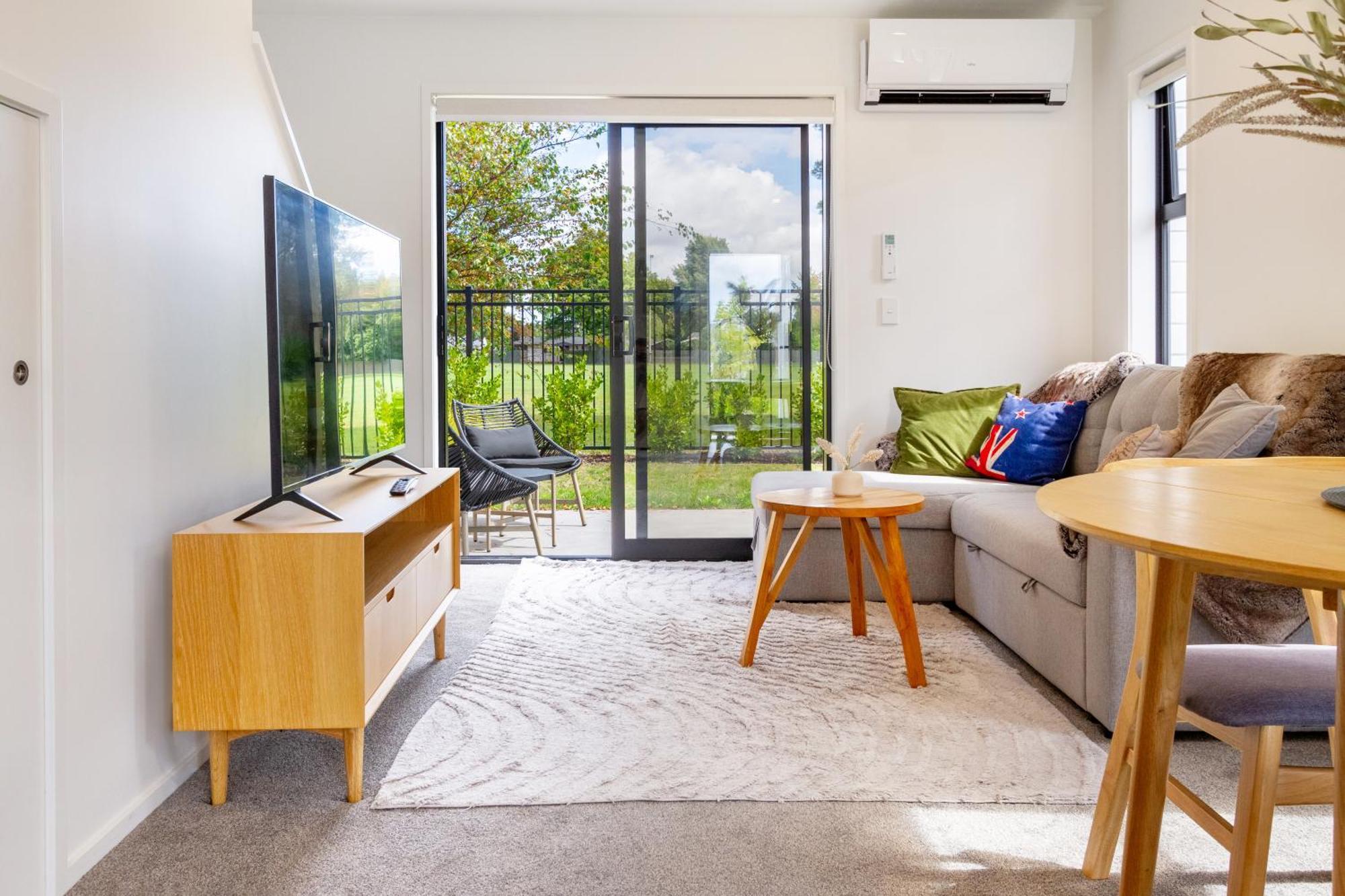 Escape At The Park: 1 Bed 1 Bath W/Carpark Apartment Крайстчърч Екстериор снимка